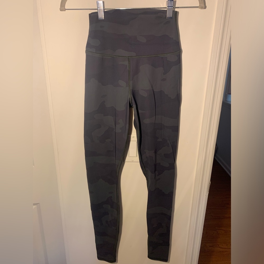 Alo camo leggings